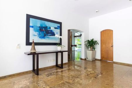 Apartamento à venda com 600m², 6 quartos e 7 vagasHall social