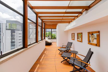 Apartamento à venda com 600m², 6 quartos e 7 vagasTerraço