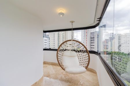 Apartamento à venda com 600m², 6 quartos e 7 vagasVaranda da Sala