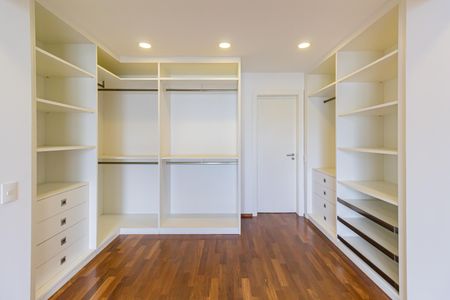 Apartamento à venda com 600m², 6 quartos e 7 vagasSuíte 1