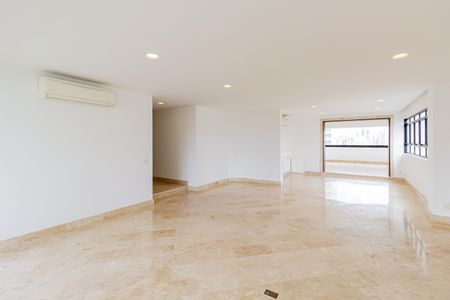 Apartamento à venda com 600m², 6 quartos e 7 vagasSala