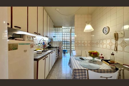 Apartamento à venda com 113m², 2 quartos e 1 vagaCozinha