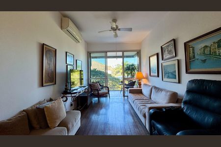 Apartamento à venda com 113m², 2 quartos e 1 vagaSala