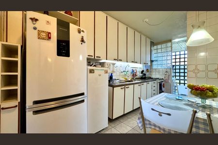 Apartamento à venda com 113m², 2 quartos e 1 vagaCozinha