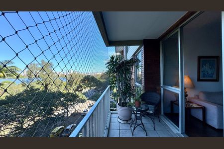 Apartamento à venda com 113m², 2 quartos e 1 vagaVaranda