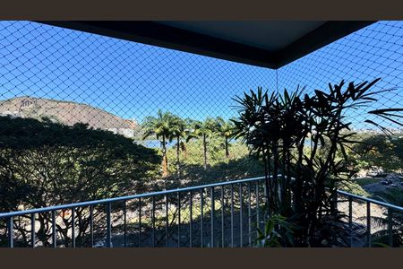 Apartamento à venda com 113m², 2 quartos e 1 vagaVaranda