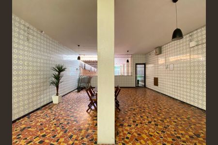 Apartamento para alugar com 65m², 2 quartos e sem vaga