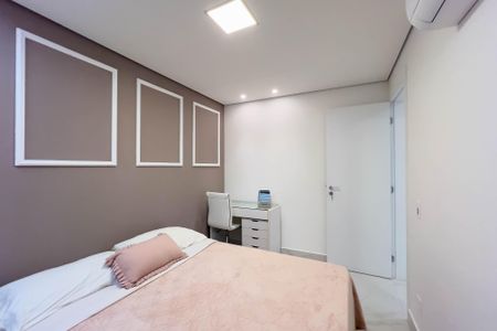 Quarto 1 de apartamento para alugar com 2 quartos, 50m² em Ipiranga, São Paulo