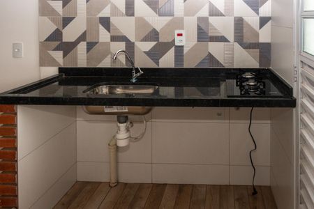 Studio para alugar com 20m², 1 quarto e sem vaga Studio para alugar com 20m², 1 quarto e sem vagaCozinha e Área de Serviço