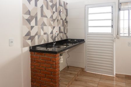 Studio para alugar com 20m², 1 quarto e sem vaga Studio para alugar com 20m², 1 quarto e sem vagaCozinha e Área de Serviço