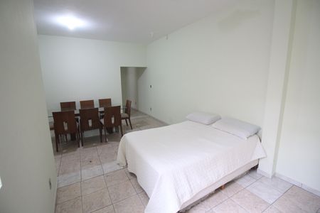 Casa à venda com 450m², 6 quartos e 4 vagasQuarto 5