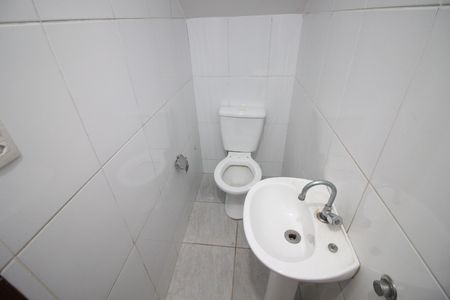 Casa à venda com 450m², 6 quartos e 4 vagasBanheiro 3