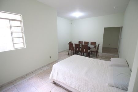 Casa à venda com 450m², 6 quartos e 4 vagasQuarto 5