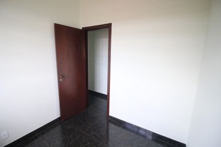 Quarto 1 de casa à venda com 6 quartos, 450m² em Santa Helena, Belo Horizonte