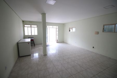 Casa à venda com 450m², 6 quartos e 4 vagasSala 2