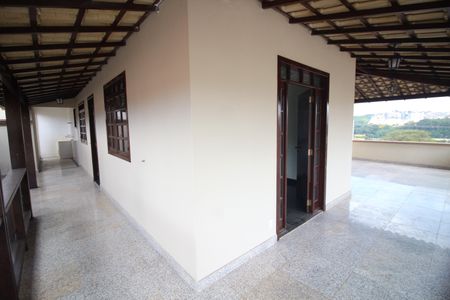 Casa à venda com 450m², 6 quartos e 4 vagasQuintal