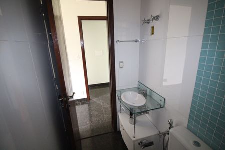 Casa à venda com 450m², 6 quartos e 4 vagasSuite Quarto 2