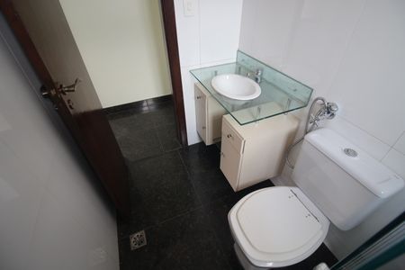 Casa à venda com 450m², 6 quartos e 4 vagasBanheiro