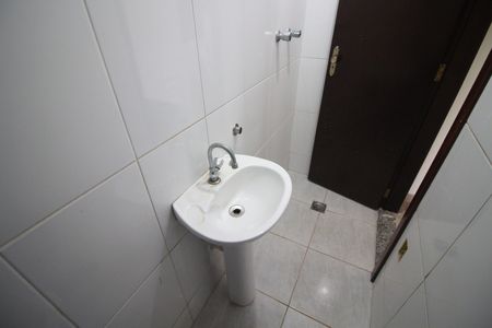 Casa à venda com 450m², 6 quartos e 4 vagasBanheiro 3