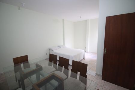 Casa à venda com 450m², 6 quartos e 4 vagasQuarto 5