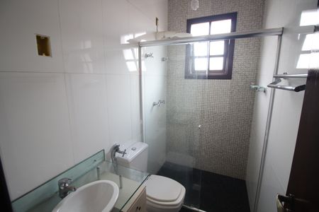 Casa à venda com 450m², 6 quartos e 4 vagasBanheiro