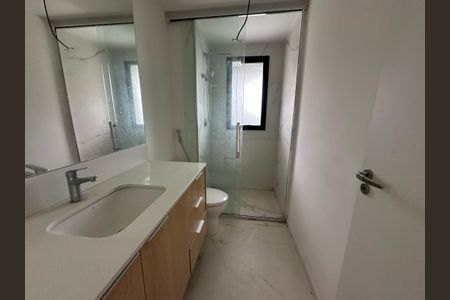 Apartamento para alugar com 123m², 2 quartos e 2 vagas Apartamento para alugar com 123m², 2 quartos e 2 vagasBanheiro da Suíte 1