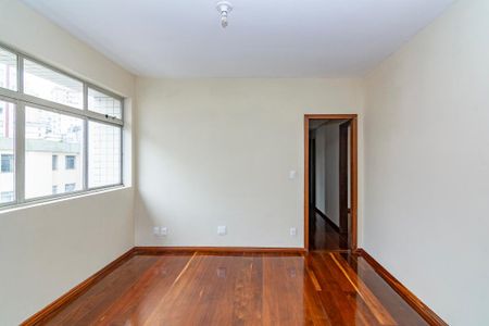 Apartamento para alugar com 260m², 5 quartos e 2 vagas Apartamento para alugar com 260m², 5 quartos e 2 vagasSala 1