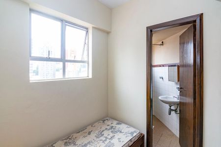 Apartamento para alugar com 260m², 5 quartos e 2 vagas Apartamento para alugar com 260m², 5 quartos e 2 vagasQuarto de Serviço