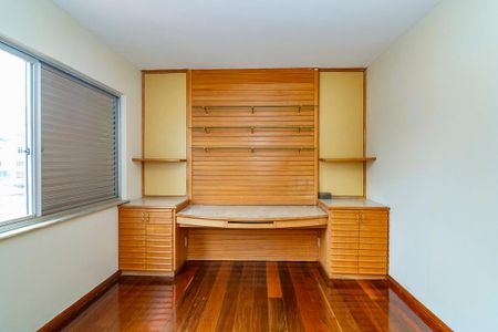 Apartamento para alugar com 260m², 5 quartos e 2 vagas Apartamento para alugar com 260m², 5 quartos e 2 vagasQuarto 5