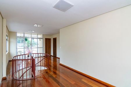 Apartamento para alugar com 260m², 5 quartos e 2 vagas Apartamento para alugar com 260m², 5 quartos e 2 vagasSala 2