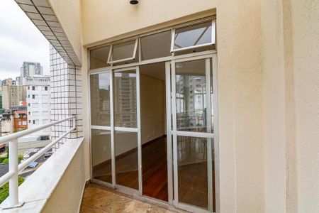 Apartamento para alugar com 260m², 5 quartos e 2 vagas Apartamento para alugar com 260m², 5 quartos e 2 vagasVaranda