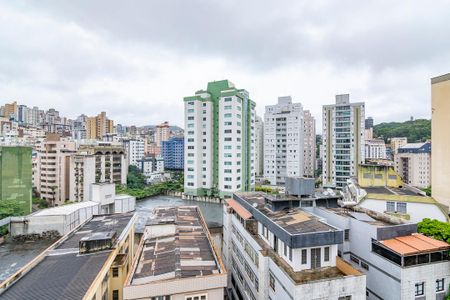 Apartamento para alugar com 260m², 5 quartos e 2 vagas Apartamento para alugar com 260m², 5 quartos e 2 vagasVaranda