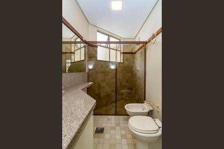 Apartamento para alugar com 260m², 5 quartos e 2 vagas Apartamento para alugar com 260m², 5 quartos e 2 vagasBanheiro Social 2