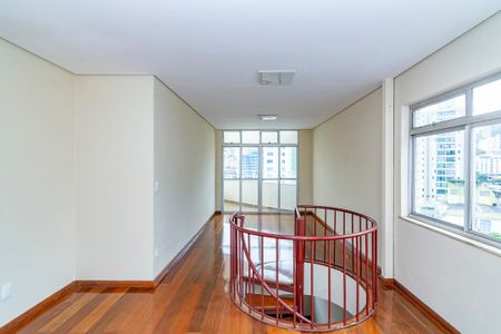 Apartamento para alugar com 260m², 5 quartos e 2 vagas Apartamento para alugar com 260m², 5 quartos e 2 vagasSala 2