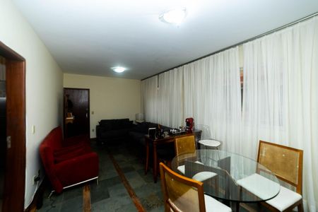 Sala de apartamento para alugar com 3 quartos, 110m² em São Lucas, Belo Horizonte