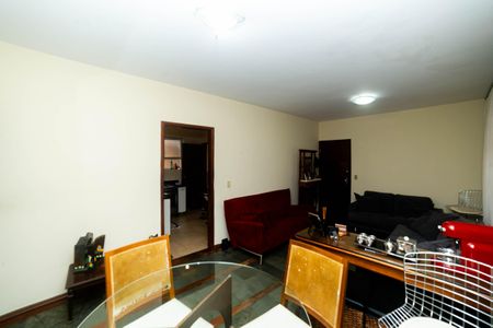 Sala de apartamento para alugar com 3 quartos, 110m² em São Lucas, Belo Horizonte