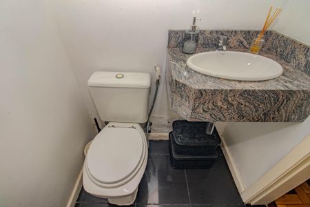 Apartamento à venda com 87m², 3 quartos e sem vaga Apartamento à venda com 87m², 3 quartos e sem vagaLavabo