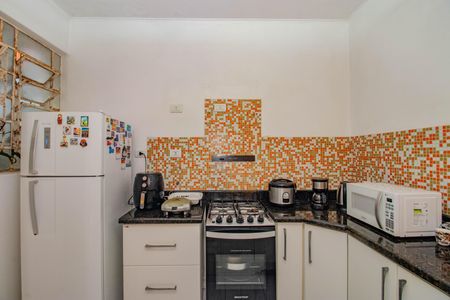 Apartamento à venda com 87m², 3 quartos e sem vaga Apartamento à venda com 87m², 3 quartos e sem vagaCozinha e Área de Serviço