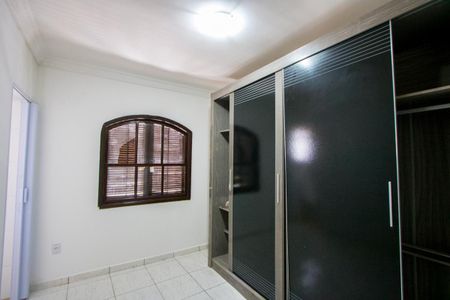 Casa para alugar com 180m², 3 quartos e 2 vagasQuarto 3 - Suíte