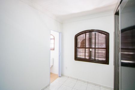 Casa para alugar com 180m², 3 quartos e 2 vagasQuarto 3 - Suíte