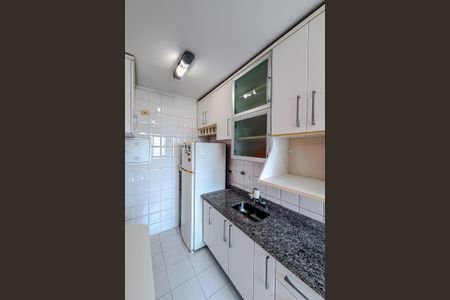 Studio à venda com 45m², 1 quarto e 2 vagas Studio à venda com 45m², 1 quarto e 2 vagasCozinha e Área de Serviço