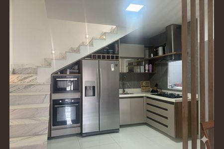 Casa de Condomínio para alugar com 2 quartos, 136m² em Vargem Grande, Rio de Janeiro