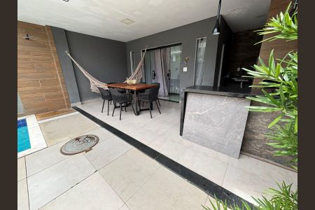 Casa de Condomínio para alugar com 2 quartos, 136m² em Vargem Grande, Rio de Janeiro