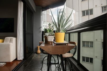 Apartamento à venda com 167m², 3 quartos e 2 vagasVaranda