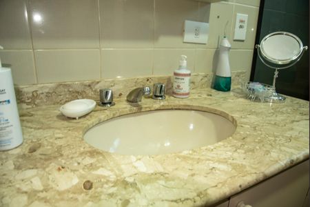 Apartamento à venda com 167m², 3 quartos e 2 vagasBanheiro da Suíte