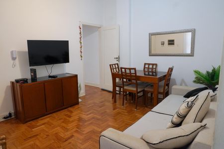 Sala de apartamento à venda com 2 quartos, 64m² em Vila Buarque, São Paulo