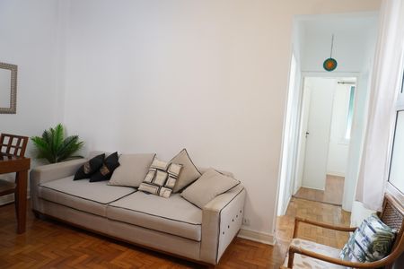 Sala de apartamento à venda com 2 quartos, 64m² em Vila Buarque, São Paulo