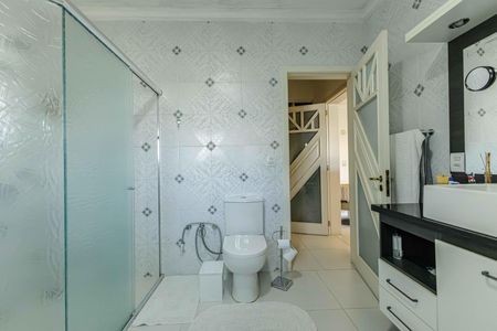 Casa à venda com 300m², 4 quartos e 2 vagasBanheiro da Suíte 1