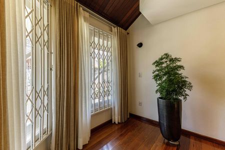 Casa à venda com 300m², 4 quartos e 2 vagasSala