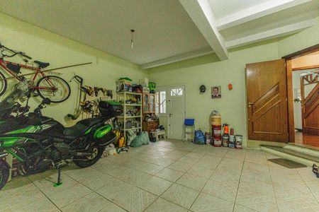 Casa à venda com 300m², 4 quartos e 2 vagasGaragem